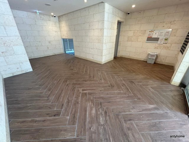 エステムコート南堀江III CHURA　仲介手数料無料のロビー