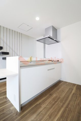 久留米市荒木町白口の一戸建てのキッチン|コンパクトなキッチンで掃除もラクラク