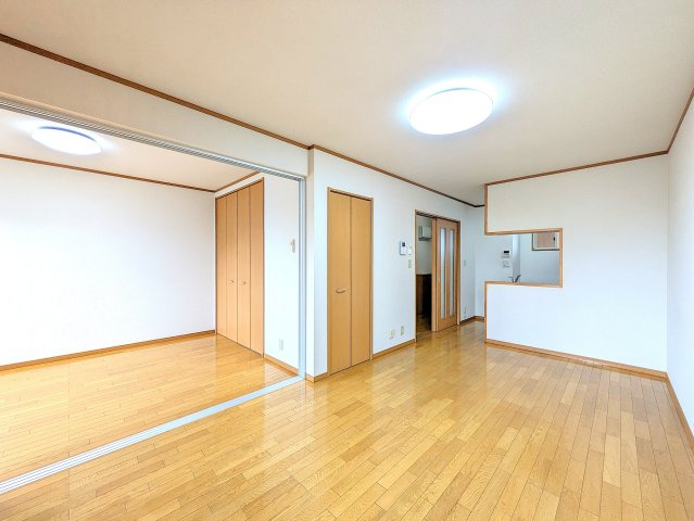 セレッソIIの居間・リビング