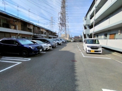【駐車場】 | ラビスタ志紀
