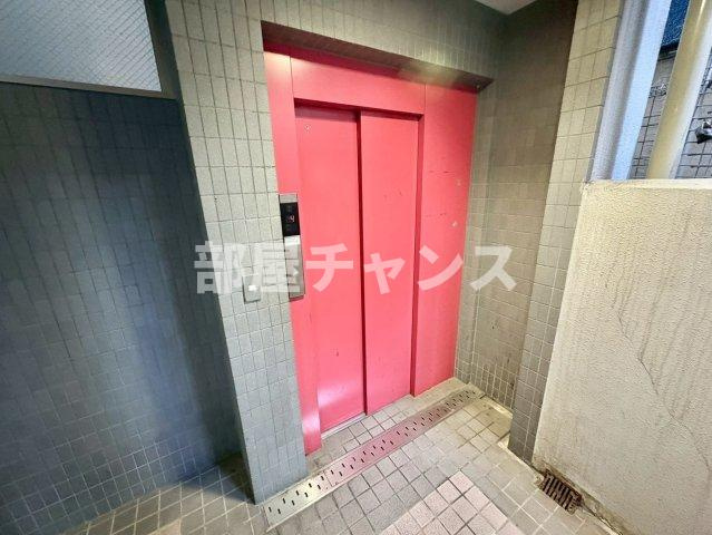 イトサンビルのロビー