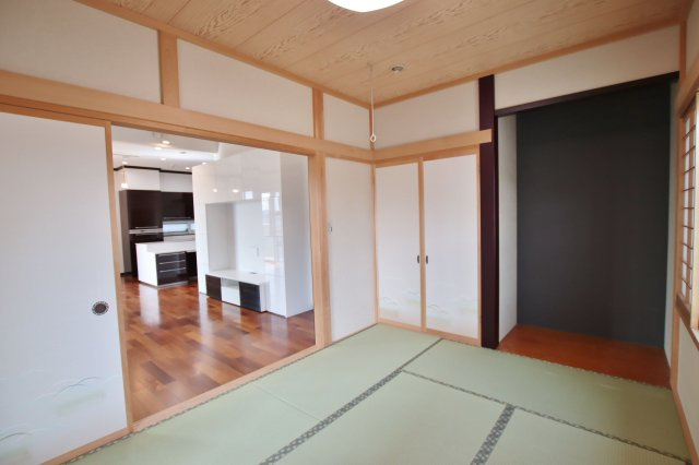 小郡市二森　中古戸建の和室
