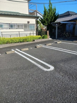 駐車場に車を止められます