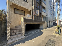 エントランス　※2023年12月撮影