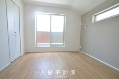 【洋室】 | 綾瀬市深谷中6丁目 新築戸建て 全1棟【仲介手数料無料】 | 2階　洋室1（7.0帖）