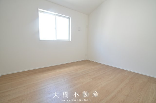 【洋室】 | 綾瀬市深谷中6丁目 新築戸建て 全1棟【仲介手数料無料】 | 2階　洋室3（4.8帖）