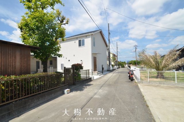 【前面道路含む現地写真】 | 綾瀬市深谷中6丁目 新築戸建て 全1棟【仲介手数料無料】