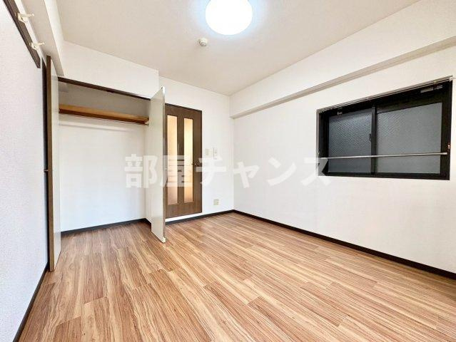 ルミナ新栄の寝室