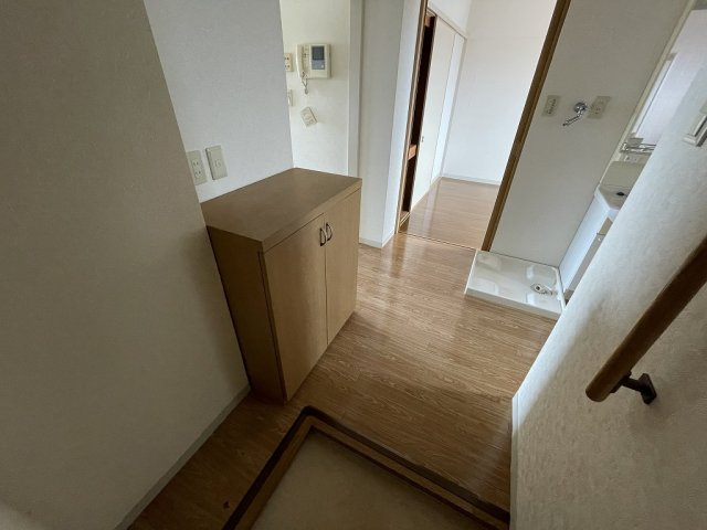 明るい玄関です