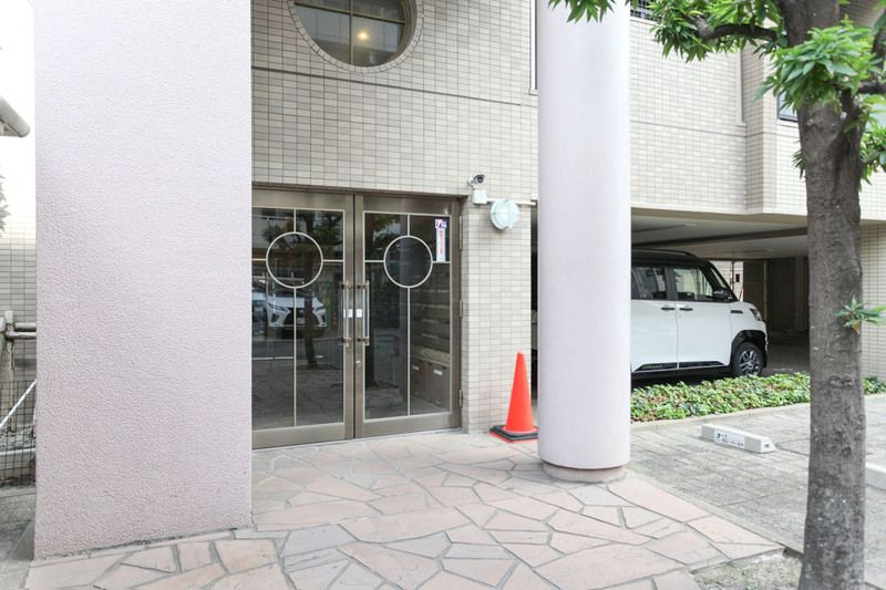 ダイナコートブロッサム天神南　のエントランス