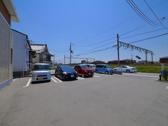 ハッピーハイツの駐車場|カースペースがあります