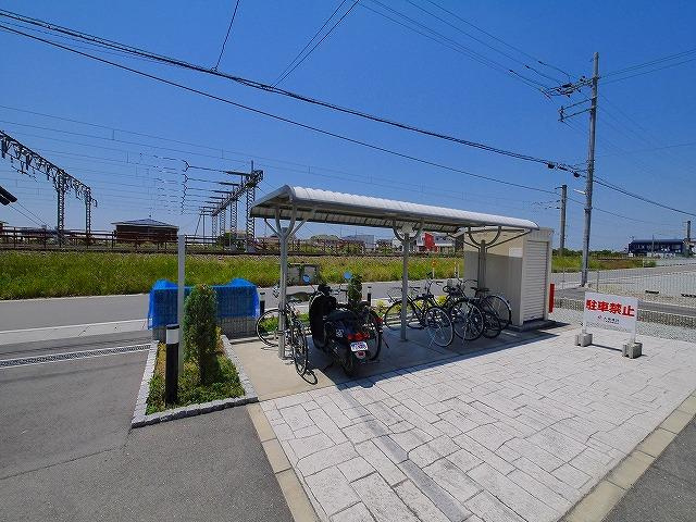 ハッピーハイツのその他共用部分|自転車置き場が付いています。