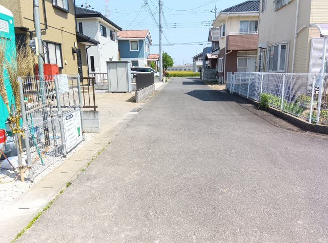 下妻市加養　第1　の前面道路含む現地写真