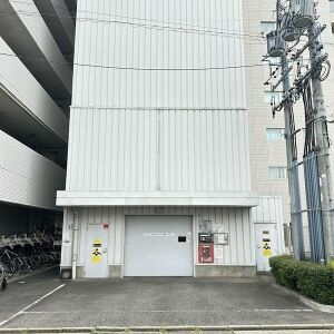 グレンパーク中島の駐車場|車をお持ちの方に嬉しい駐車場付きの物件です