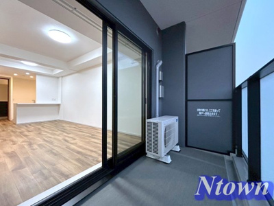【バルコニー】 | S-RESIDENCE高岳bresa(ブレサ) | 外からの目が気にならないバルコニーで洗濯物が干せます