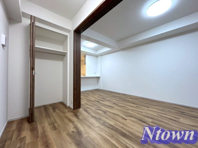【洋室】 | S-RESIDENCE高岳bresa(ブレサ) | 落ち着いた色調の洋室です