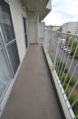 【バルコニー】 | 東建ニューハイツ海老名13号棟　4階3LDK　リフォーム済み