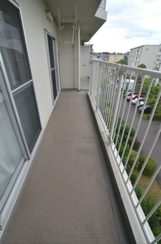 【バルコニー】 | 東建ニューハイツ海老名13号棟　4階3LDK　リフォーム済み