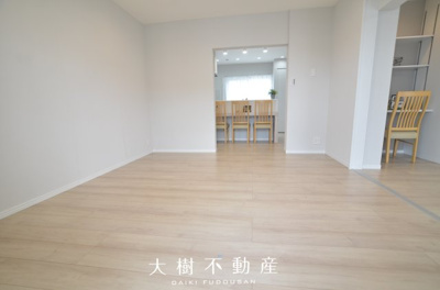 【居間・リビング】 | 東建ニューハイツ海老名13号棟　4階3LDK　リフォーム済み