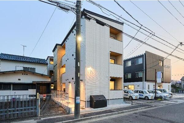 シャンブル高畑　(シャンブルタカバタ)の外観