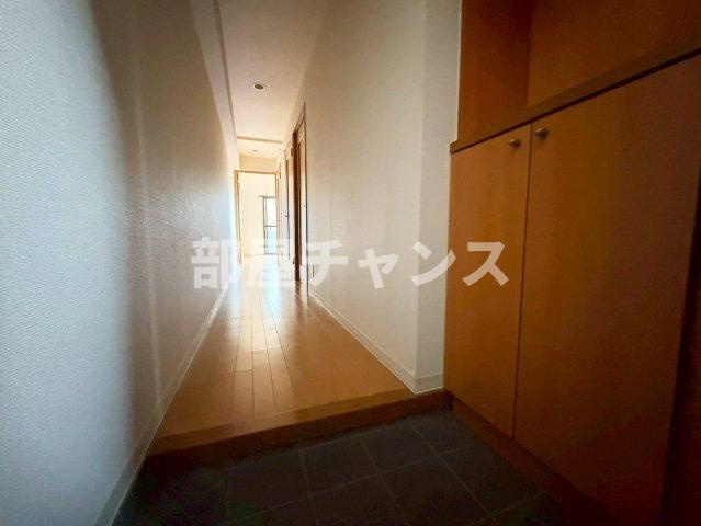 アビタシオン葵の玄関