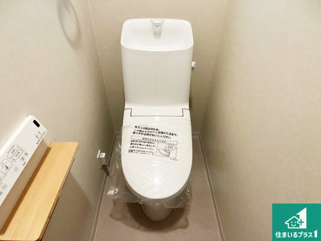 神戸市須磨区妙法寺白坂　中古一戸建てのトイレ|1・2階の2ヶ所にあるので、朝の忙しい時間の順番待ちもなく、深夜の利用にも大変便利です。