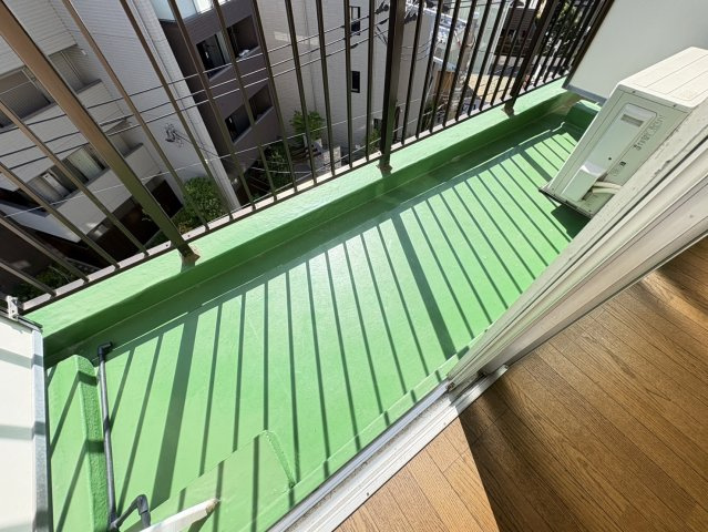 市川ファミリーマンションのバルコニー