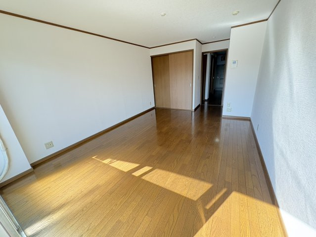 市川ファミリーマンションの寝室