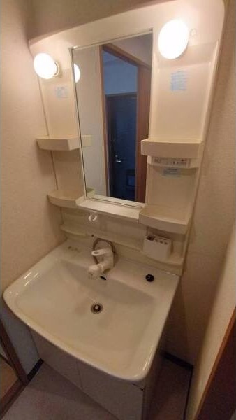 K・ドミールの洗面所|使いやすい洗面所です