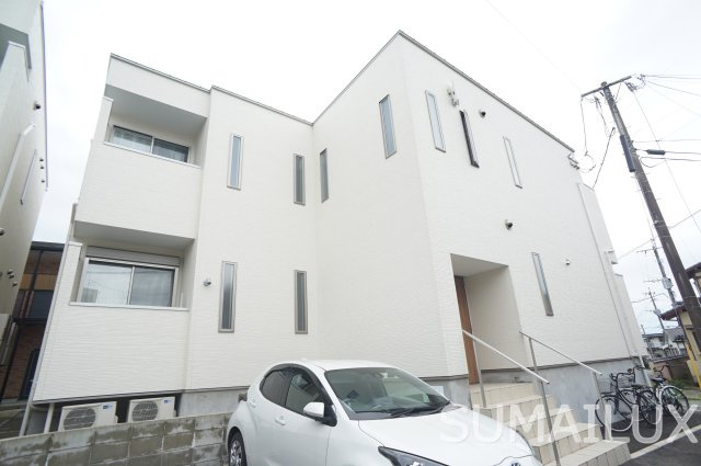 熊本市中央区黒髪６丁目のアパートの外観