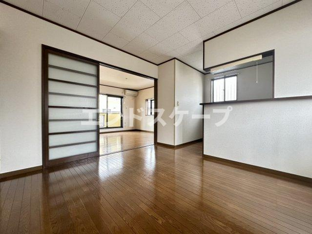 ニューパレス八坂Ｂの居間・リビング|高崎、前橋のお部屋探しはエンドスケープまで！お客様の理想お聞かせ下さい♪