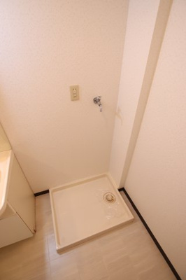 【設備】 | 益寿美荘 | 室内洗濯機置場