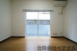 【寝室】 | ジュネス一条 | ゆとりの広さです