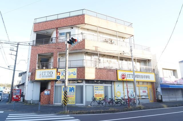イワサワビルの外観