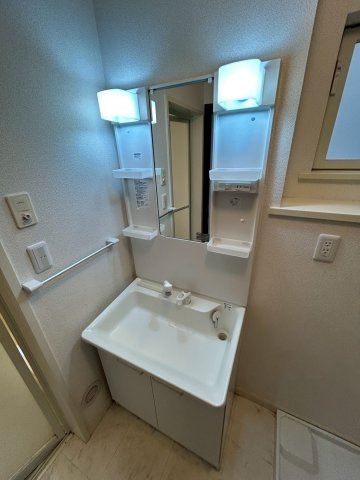 ドミール芦屋の洗面所