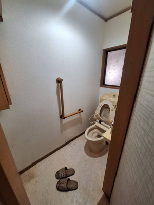 【トイレ】 | 鳥取市国府町宮下中古戸建て