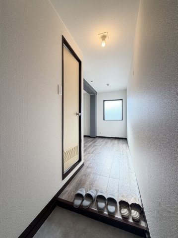 グランドオーク参番館の玄関