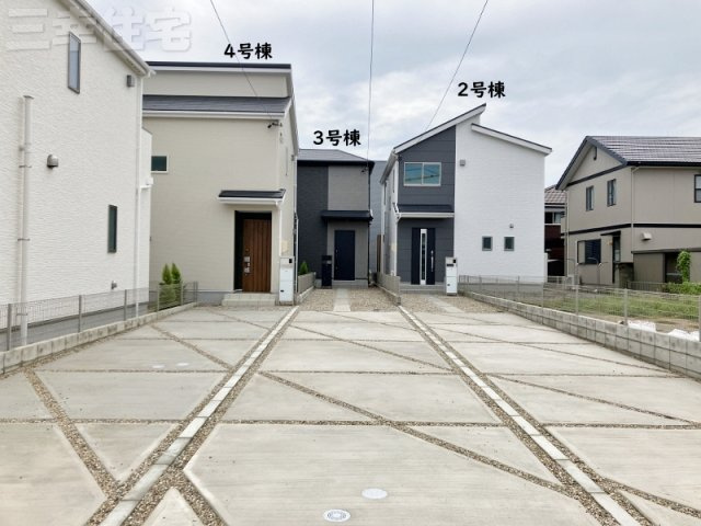 碧南市松江町2号棟の駐車場|縦列駐車