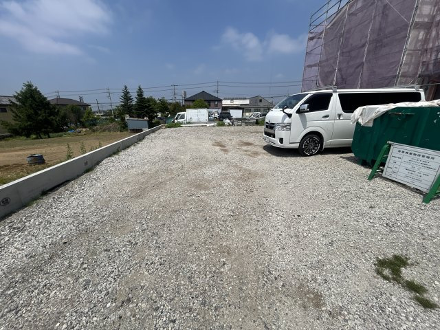 新築　前橋市富士見町時沢第12　Livele Garden.S　5号棟の駐車場|現地写真　駐車スペースは並列2台分可能です！
