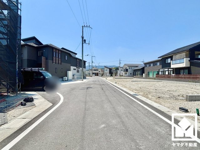 大津市雄琴５丁目　2期　5号棟の前面道路含む現地写真|5月19日　現地写真更新
