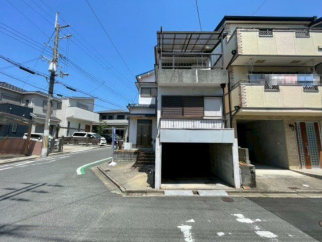 枚方市村野東町の前面道路含む現地写真