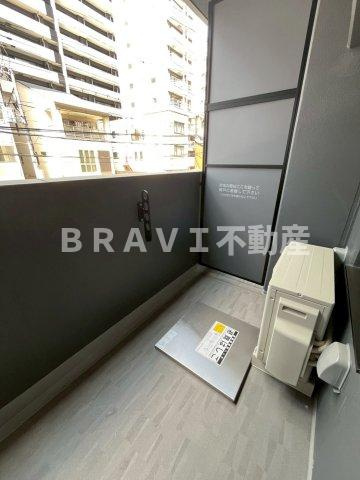 K-COURT谷町四丁目　BRAVI不動産のバルコニー|【K-COURT谷町四丁目】外からの目が気にならないバルコニーで洗濯物が干せます