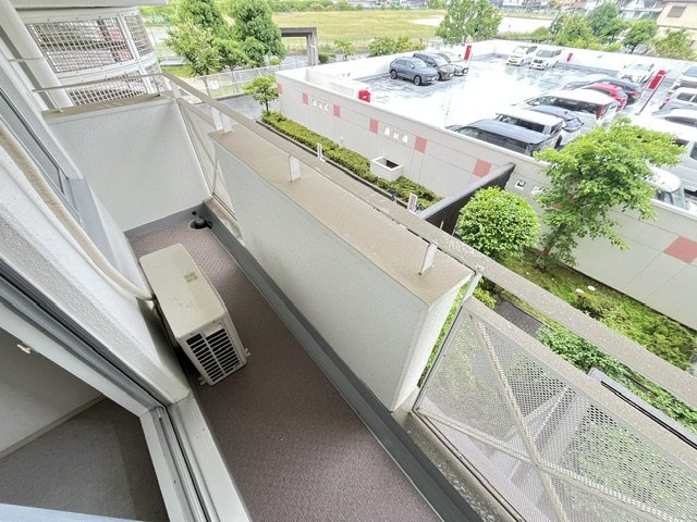 エステム堺・萩原天神のバルコニー