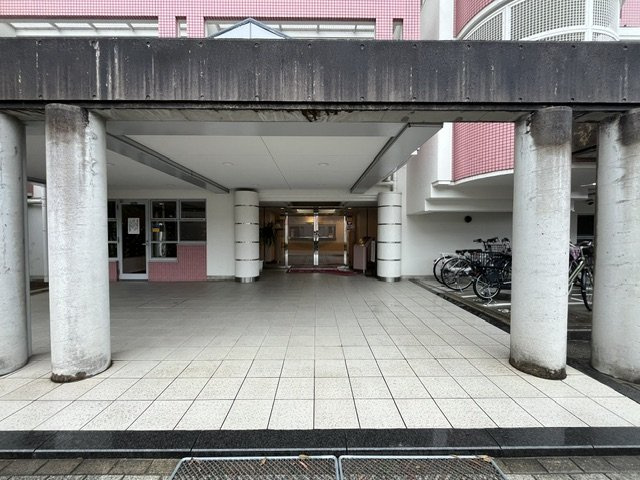 エステム堺・萩原天神のエントランス