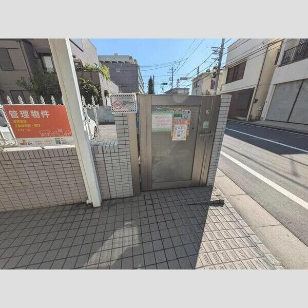 桜マンションの外観