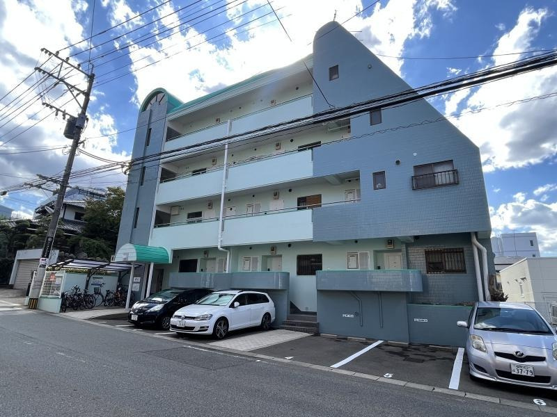 福岡市南区平和２丁目の賃貸マンションの外観|外観写真