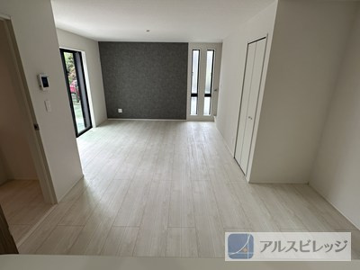 新築/新座市西堀２丁目の居間・リビング|陽当たり良好