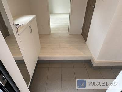 新築/新座市西堀２丁目の玄関|広々土間の玄関