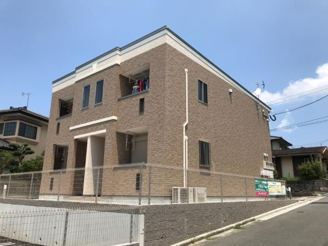 宗像市三郎丸１丁目のアパート