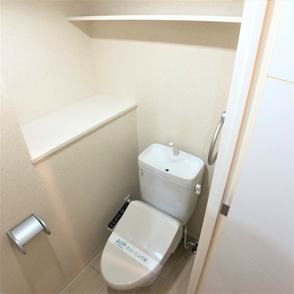 グランルージュ栄 Ⅱのトイレ|落ち着いたトイレです